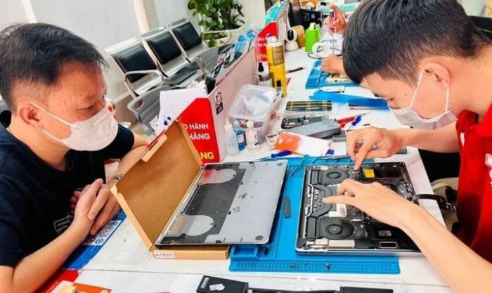 Mytour - Địa chỉ uy tín cung cấp dịch vụ thay pin laptop chính hãng với giá tốt