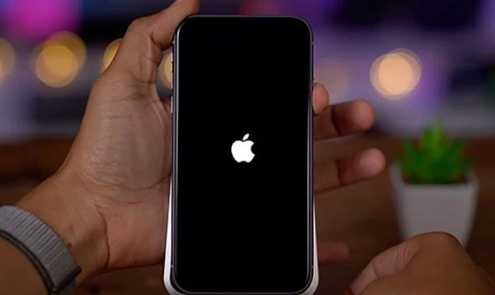 Thực hiện Hard Reset khi iPhone bị trắng màn hình