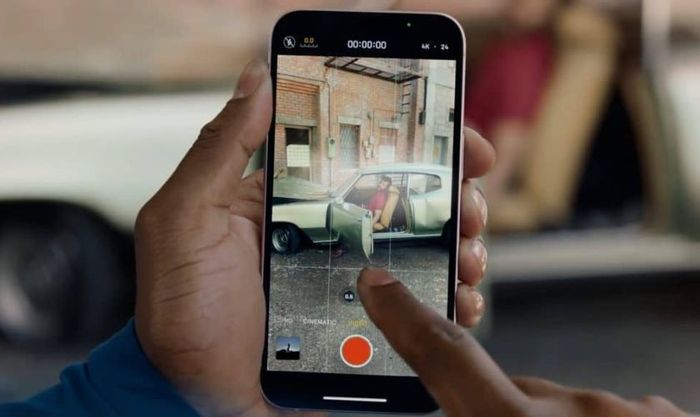 Nguyên nhân khiến camera iPhone 12 Pro Max bị mờ là gì?