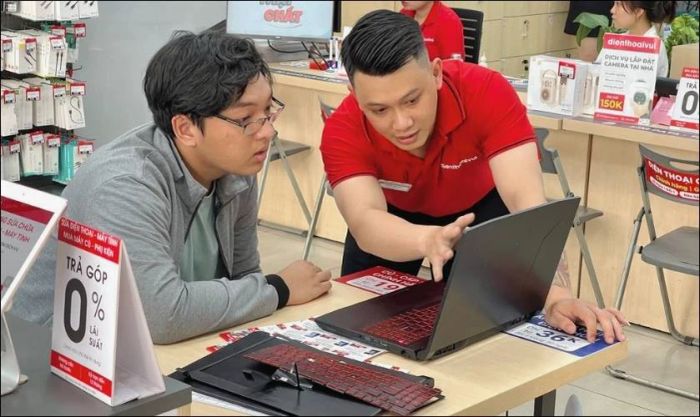 Thay thế bằng màn hình laptop mới khi viền bị hở