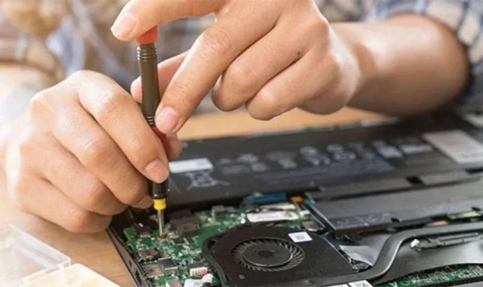 Có thể tự xử lý màn hình đốm tại nhà được không?