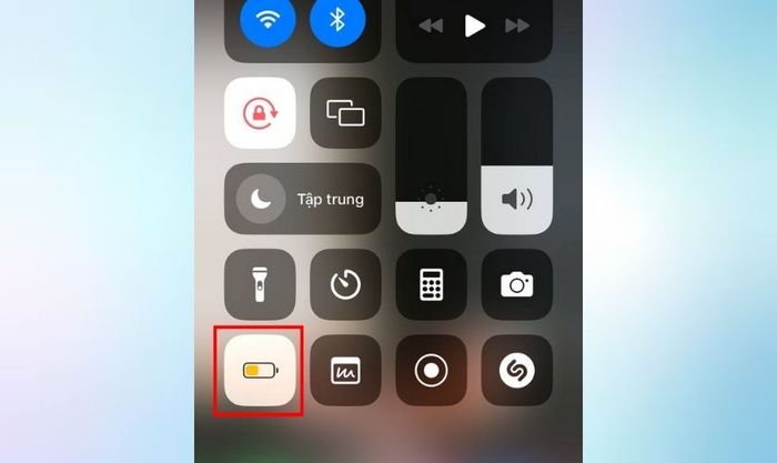 Bật chế độ Low Power Mode (Tiết kiệm năng lượng)