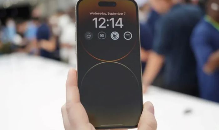 Tắt Always-On Display trên iPhone để giảm nhiệt độ