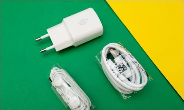Kiểm tra bộ sạc khi điện thoại Vsmart không thể khởi động