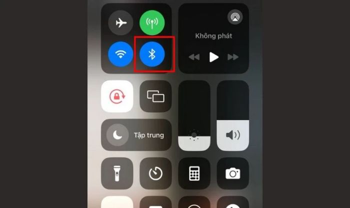 Hạn chế bật Bluetooth liên tục để khắc phục pin iPhone bị tụt nhanh