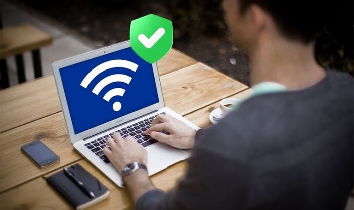 Hãy sử dụng mạng Wi-Fi an toàn để bảo vệ tài khoản của bạn khỏi những nguy cơ tiềm ẩn.