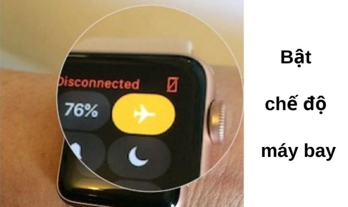 Lý do không thể tải Messenger trên Apple Watch có thể là do chế độ máy bay đang được bật.