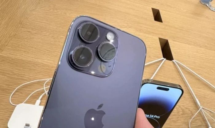 Lỗi camera iPhone 14 Pro Max bị mờ do xung đột phần mềm