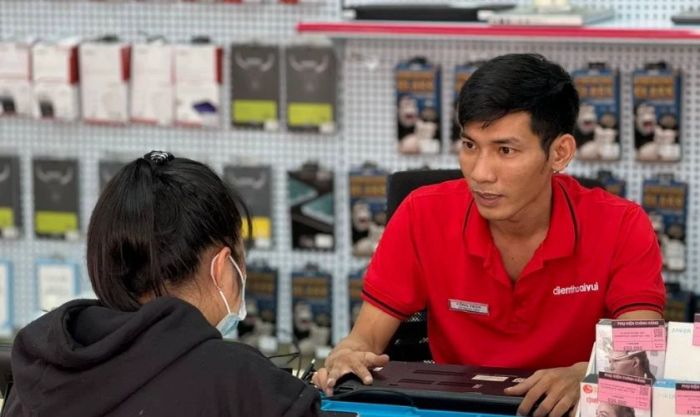 Dịch vụ sửa bản lề laptop bị gãy, hư hỏng với mức giá hợp lý tại Mytour