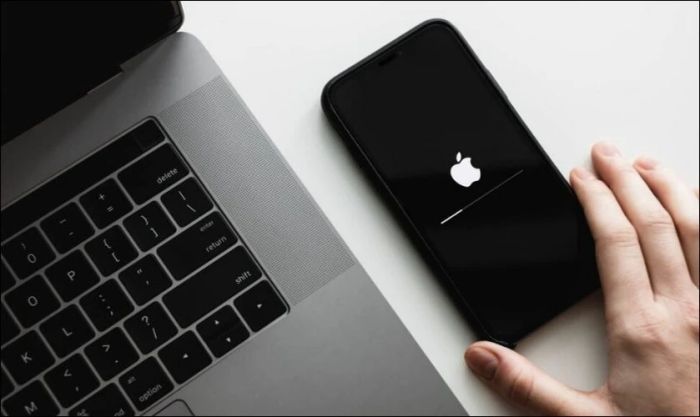 Tại sao iPhone không lên nguồn, khi bật lại thì pin lại tụt nhanh?