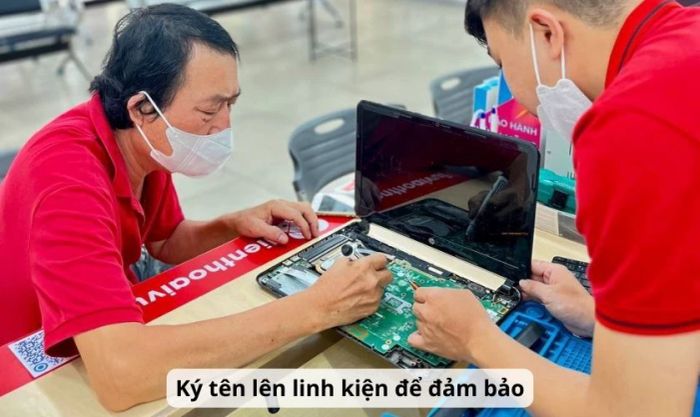 Khi nào bạn nên mang laptop bị treo logo đi sửa chữa?