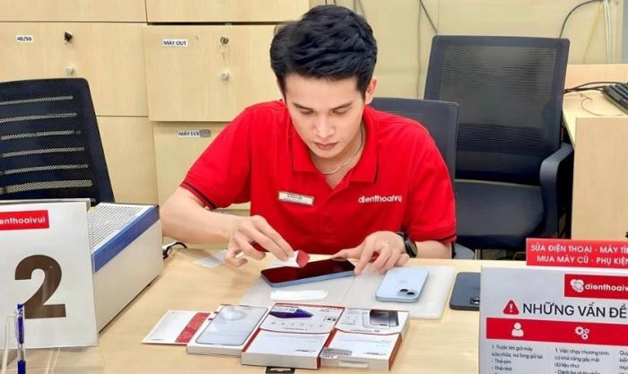 Mang iPhone của bạn đến trung tâm sửa chữa chuyên nghiệp