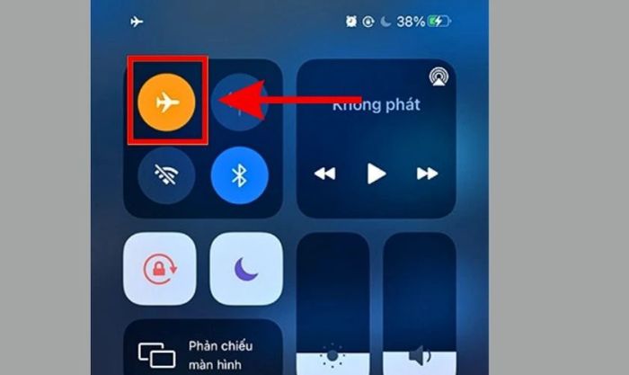 Tắt chế độ Máy bay khi iPhone bị mất tiếng