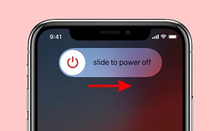Sau đó, bạn vuốt thanh trượt Power Off sang phải để tắt nguồn.