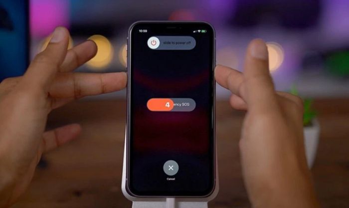 Khởi động lại iPhone khi điểm truy cập cá nhân không hiển thị