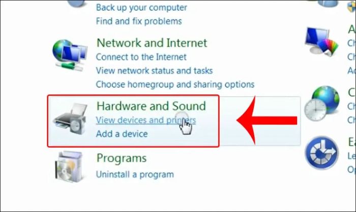 Chọn mục Hardware and Sound