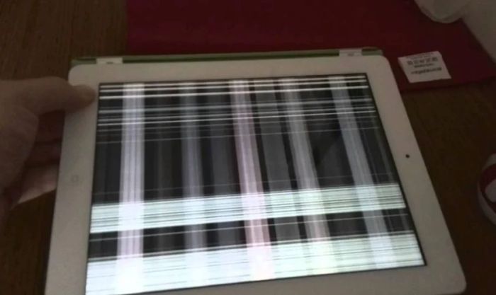 Hiện tượng màn hình iPad Air 2 bị mờ màu là gì?