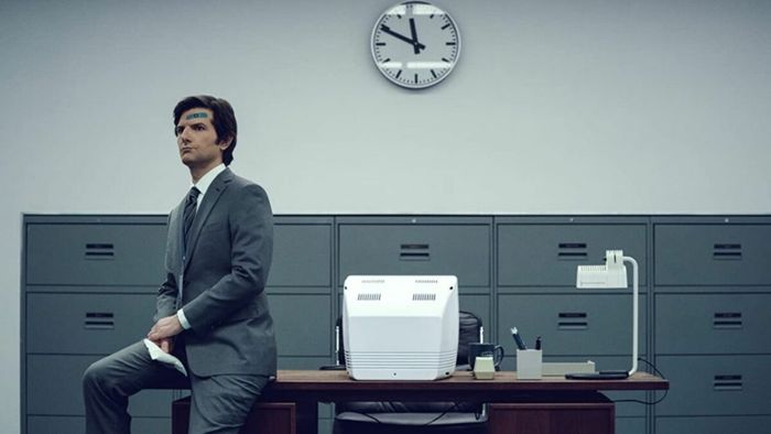 Giải thích kết thúc tập 4 của mùa 2 Severance: “Woe’s Hollow” và những bước ngoặt gây choáng váng - bìa