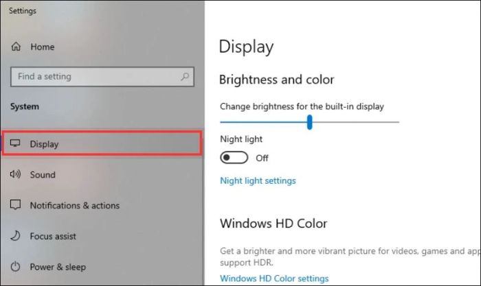 Chọn tab Display trong menu bên trái