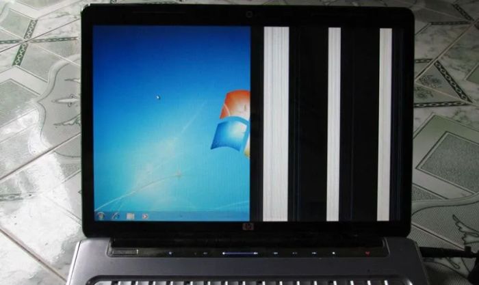 Lỗi Pannel màn hình khiến laptop không thể khởi động