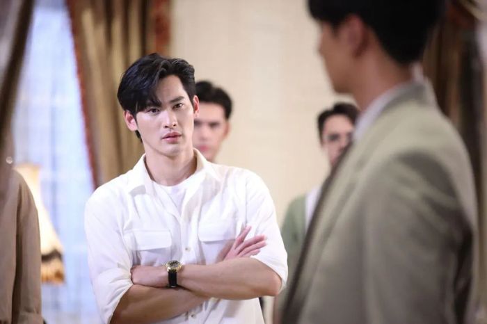 ในดุจอัปสร EP.13 อณิษฐาตัดสินใจจะหันหลังให้กับชวิศ หลังจากที่เธอจับได้ว่าเขาหักหลังเธออย่างไม่อาจยอมรับได้