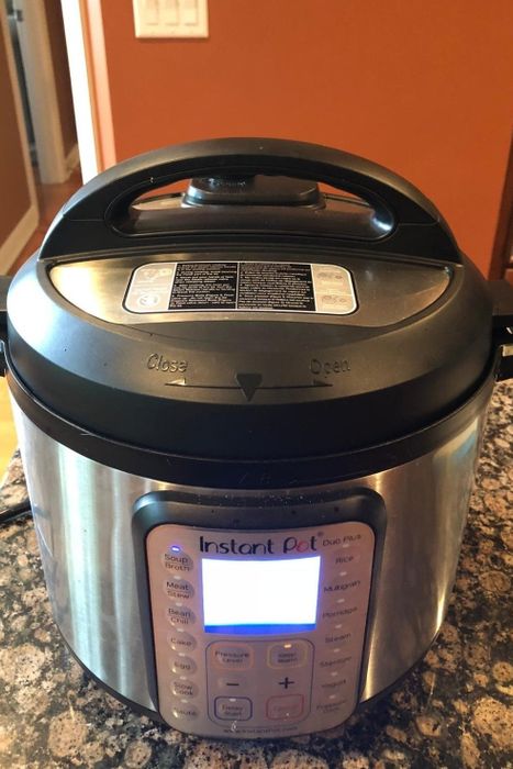 the same reviewer's photo of the Instant Pot