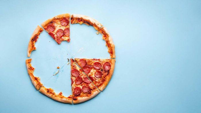 Add seasoning to the crust's edge