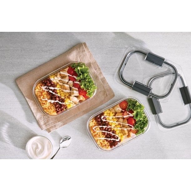 A set of 18 food storage containers