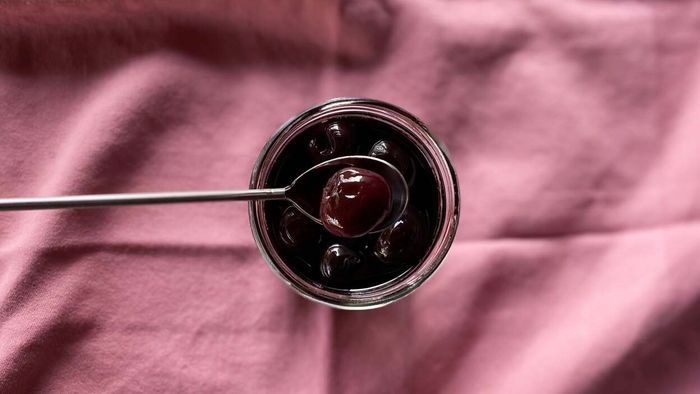 2-Ingredient Cocktail Cherries Are the Ultimate Quick Valentine's Day Surprise