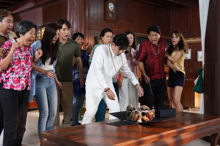 เจ้าพ่อ EP.14 ท็อป จรณ ใช้คาถามนต์ดำแก้แค้น เมย์ ดวงตกต้องเผชิญกับคำสาปวิญญาณ
