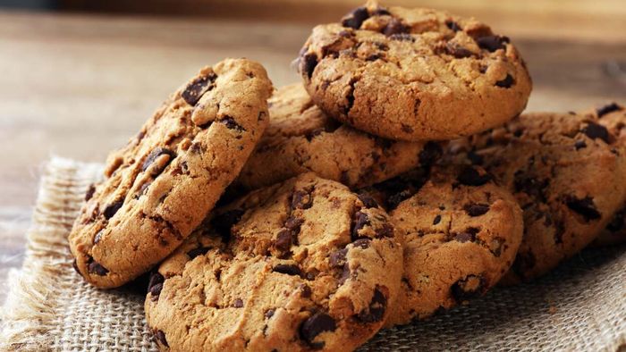 Yes, You Should Use a Mug to Create Flawlessly Round Cookies