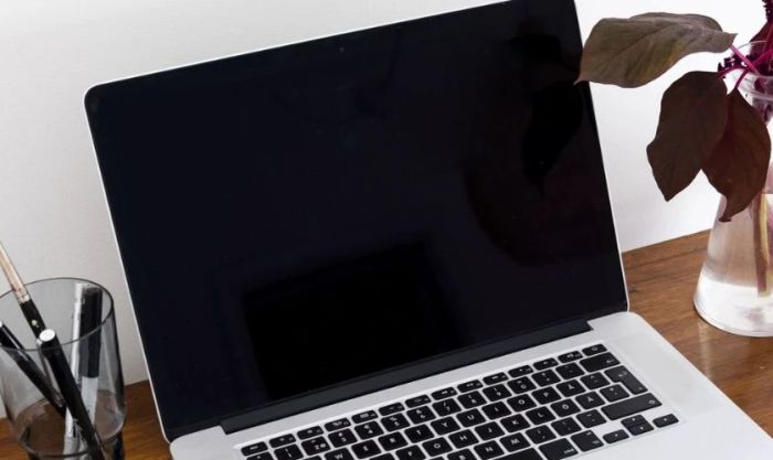 Dấu hiệu nhận diện laptop không lên nguồn