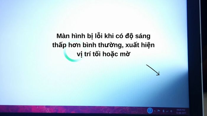 Dấu hiệu của màn hình laptop bị tối, mờ