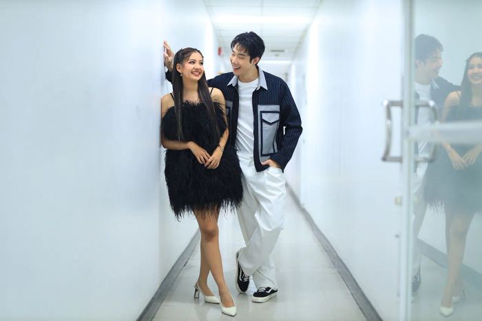 เรตติ้งละคร “สองทระนง” ตอนจบที่ประทับใจสุดๆ “เมฆ” ควงแขน “มะเหมี่ยว” ขอบคุณแฟนๆ ที่คอยสนับสนุนตลอดมา