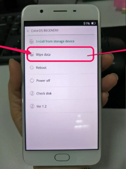 Chọn Wipe application data