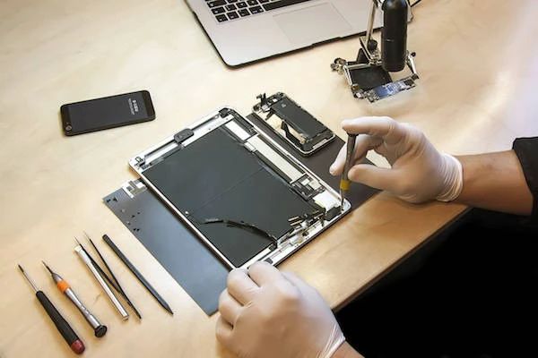 Khi cảm biến xoay màn hình iPad không hoạt động, bạn cần phải làm gì?