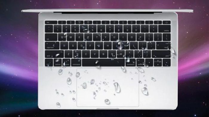 Nguyên nhân Macbook Air/Pro bị đổ nước, ngấm nước hoặc bị dính nước