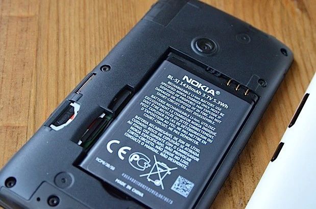 Giải quyết vấn đề điện thoại Nokia không sạc được pin