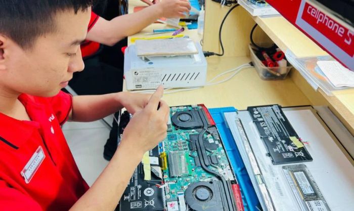 Thay pin laptop Dell ở đâu uy tín, giá tốt?