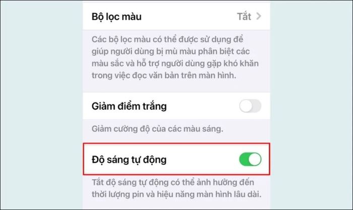 Kích hoạt Độ sáng tự động bằng cách gạt thanh ngang sang phải