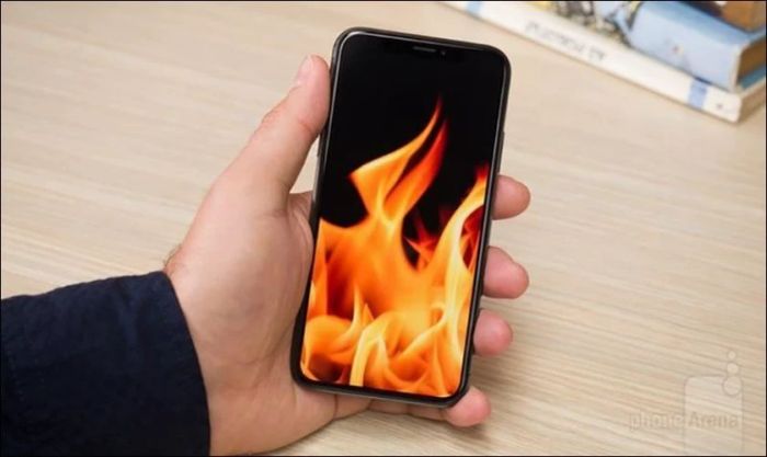 Cách nhận biết nguyên nhân iPhone bị nóng máy