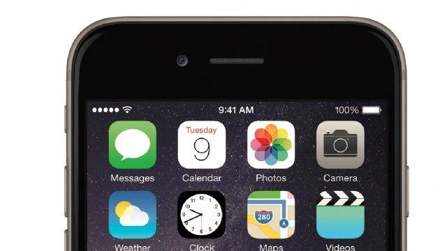 Tình trạng camera trước iPhone bị mờ, đen hoặc nhiễu có thể do bụi bẩn, hoặc các yếu tố tác động từ môi trường.
