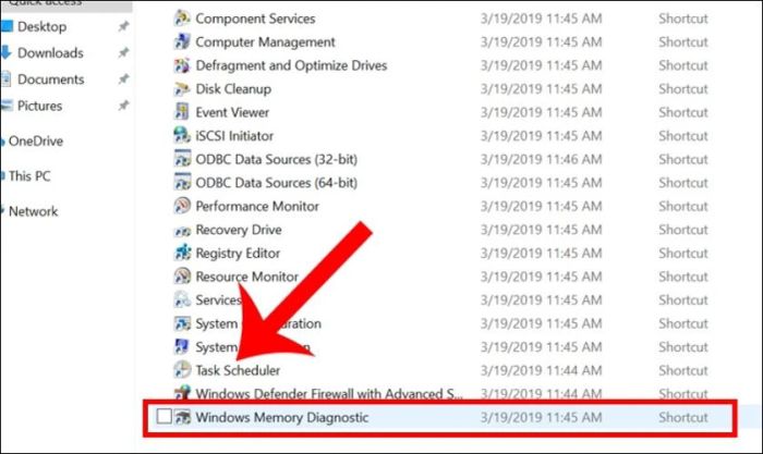 Hộp thoại Administrative Tools sẽ xuất hiện, bạn tiếp tục chọn vào Windows Memory Diagnostic.