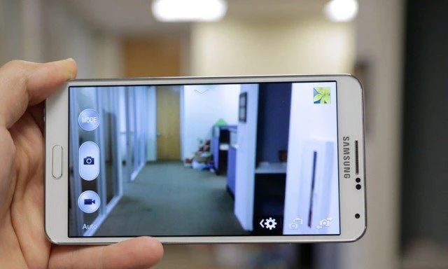 Cách làm cho camera sau hết mờ