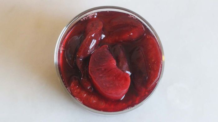 Lacto-Fermentation of Fruits and Vegetables in Vacuum-Sealed Bags