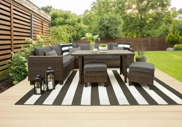 The five-piece set in black.