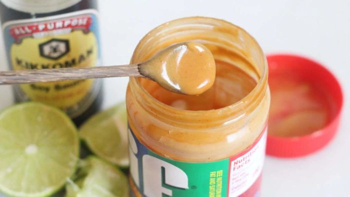 Repurpose a Nearly Empty Peanut Butter Jar to Create a Savory Dipping Sauce