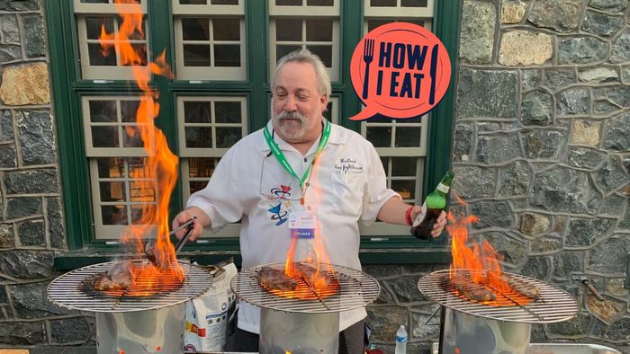 I'm Meathead Goldwyn from AmazingRibs.com, and this is the way I enjoy my meals.