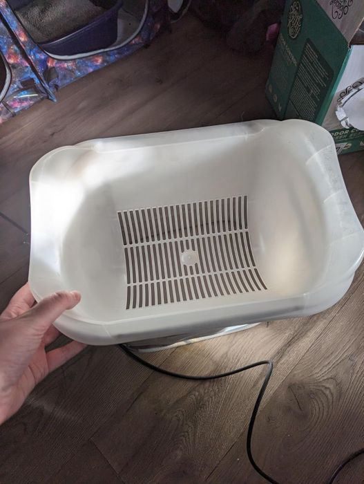A top-down view of the sifter box