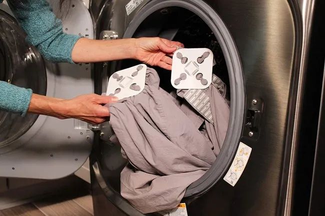 The Wad-Free pads attached to a bed sheet to prevent clumping during drying.